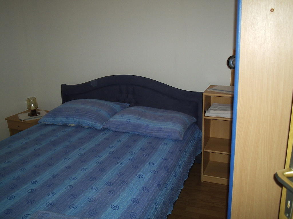 Apartments Holiday Lumbarda Cameră foto