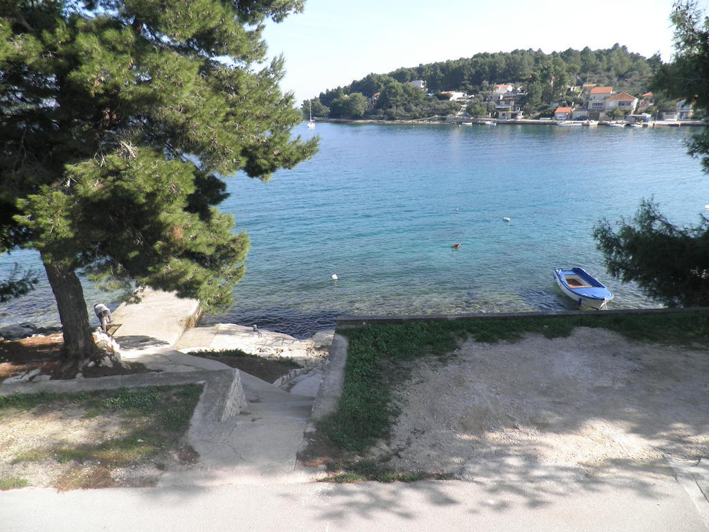 Apartments Holiday Lumbarda Exterior foto