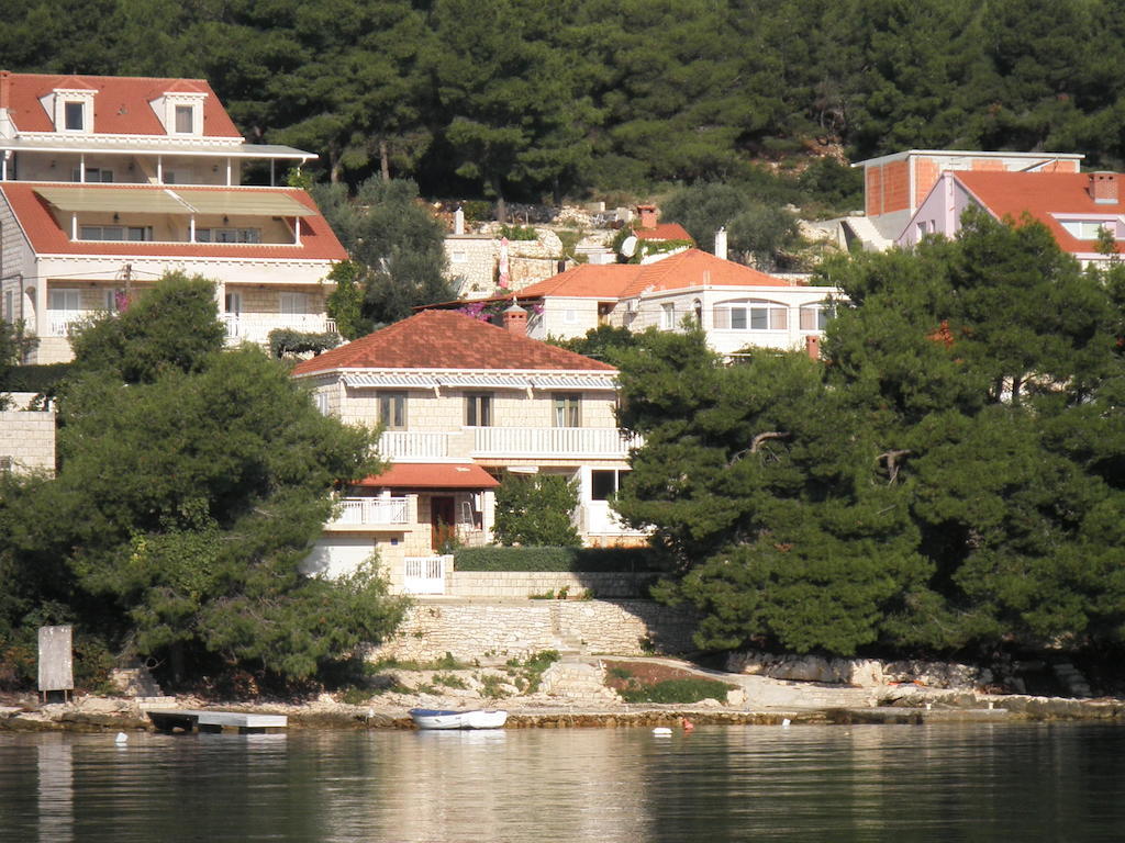 Apartments Holiday Lumbarda Cameră foto